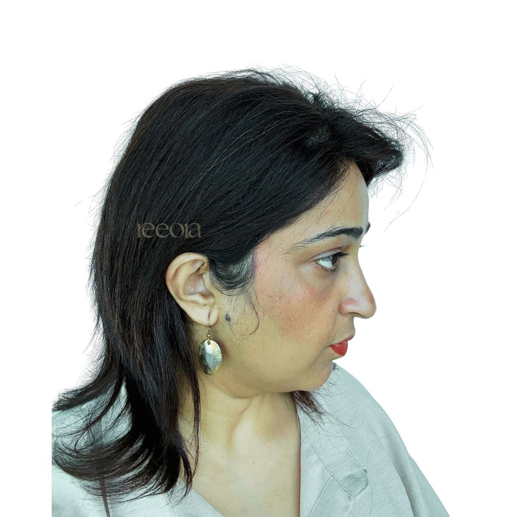 Mona | Machine Wig |  16” Natural Straight Wig | No partition|  Pre styled |  Natural black wig