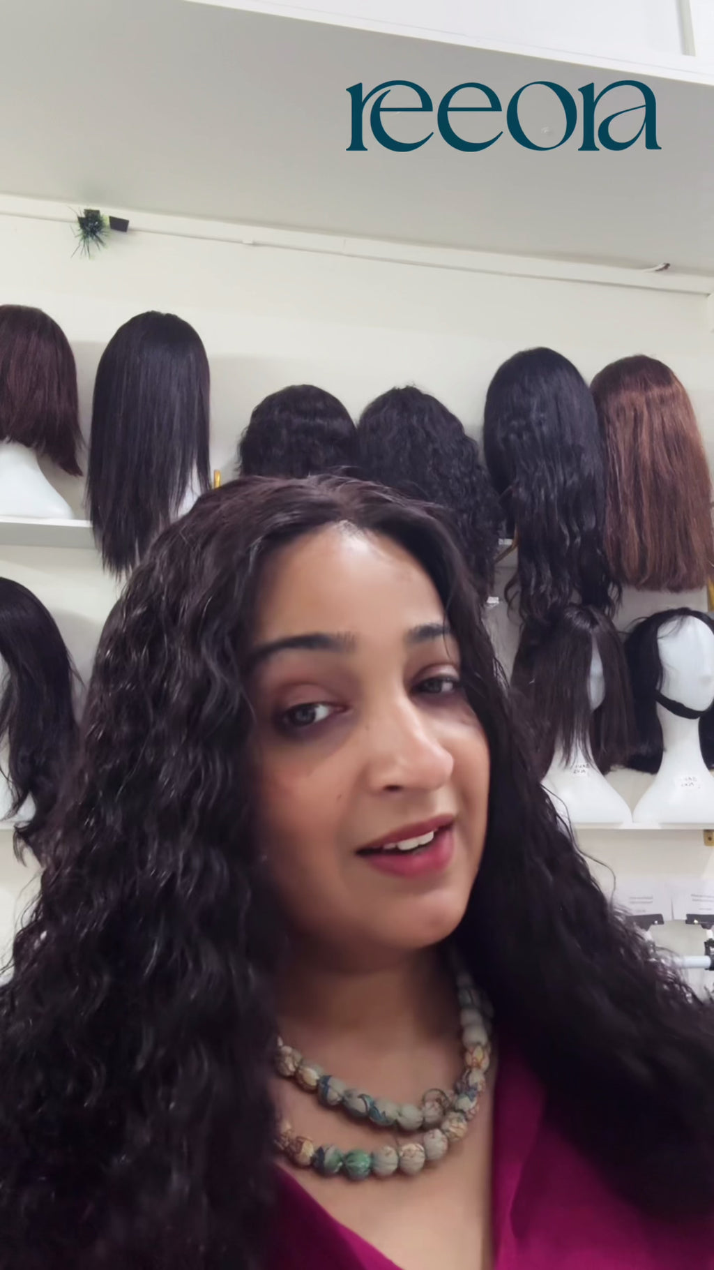 Lola | Curly hair wig | Basic Plus wig with partition flexibility | Lace front | Jet Black